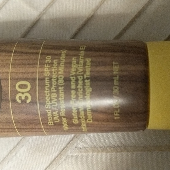 NWT Broad Spectrum SPF 30 Sunscreen - Picture 2 of 4